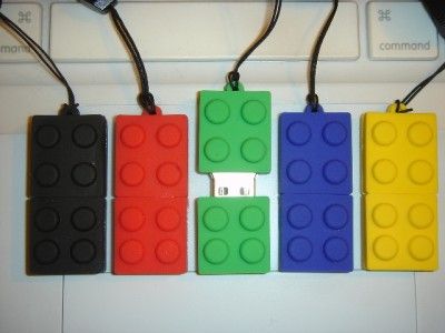 8GB Brick Flash Drive Memory Stick w Lego Bulb Keychain  