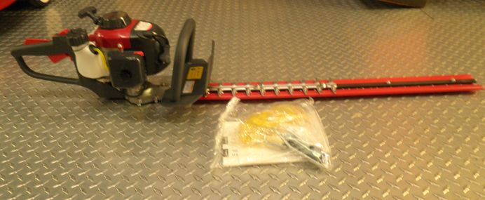 NEW KAWASAKI HEDGE TRIMMER KHT750S 30 DOUBLE SIDED BLADE  